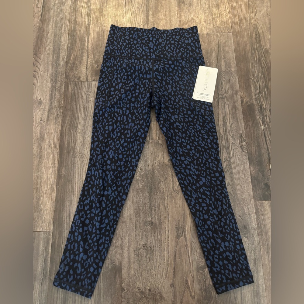 NWT Athleta Legging